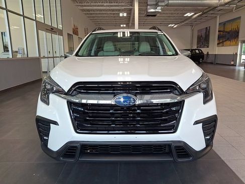 Used 2023 Subaru Ascent Limited w/ Technology Package AWD/4WD image 2
