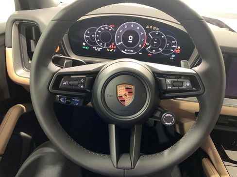 New 2026 Porsche Cayenne image 16