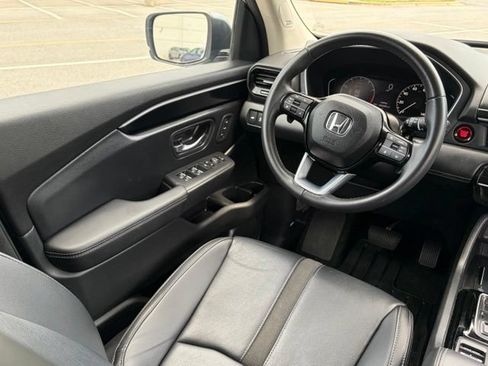Used 2024 Honda Pilot Touring image 35