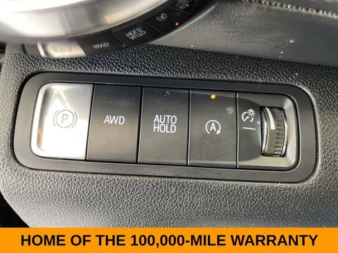 Used 2025 Chevrolet Equinox LT AWD/4WD image 11