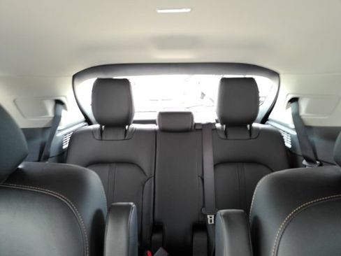 Used 2024 MAZDA CX-90 Plug-In Hybrid w/ Preferred AWD/4WD image 37