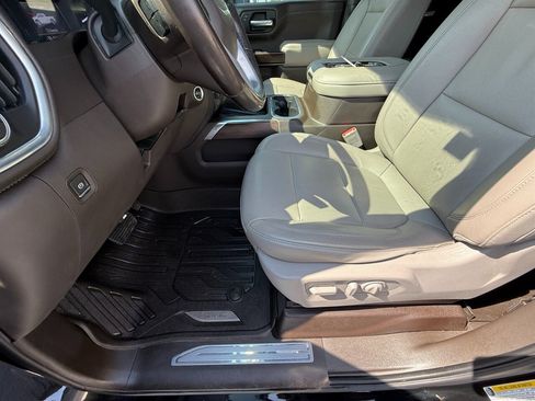 Used 2019 GMC Sierra 1500 SLT w/ SLT Premium Plus Package AWD/4WD image 29