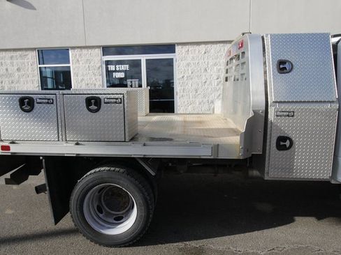 Used 2021 Ford F550 4x4 Regular Cab Super Duty image 15