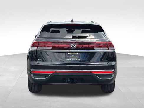 Used 2025 Volkswagen Atlas Cross Sport SE AWD/4WD image 6