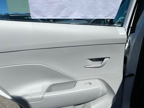 New 2026 Hyundai Kona SE image 26