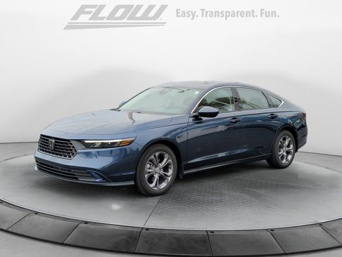 Used 2024 Honda Accord EX image 4