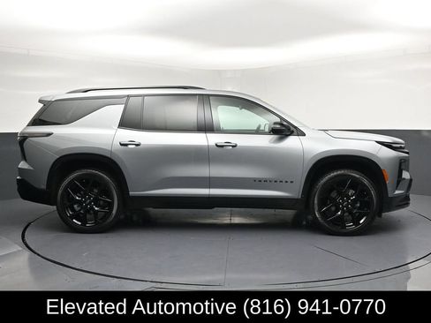 Used 2024 Chevrolet Traverse RS w/ LPO, Floor Liner Package AWD/4WD image 28
