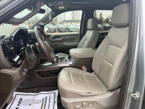 Used 2023 Chevrolet Silverado 1500 LTZ w/ LTZ Premium Package AWD/4WD image 13