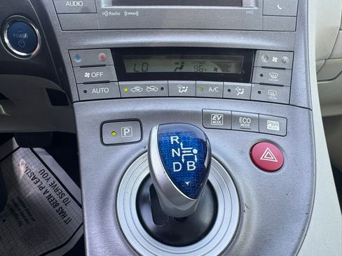 Used 2013 Toyota Prius Three FWD image 15