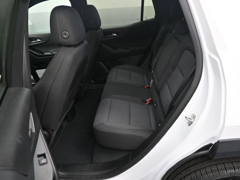 Used 2026 Chevrolet Equinox LT image 21