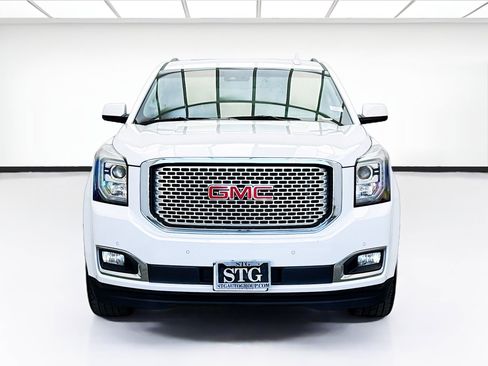 Used 2017 GMC Yukon Denali w/ Open Road Package image 2