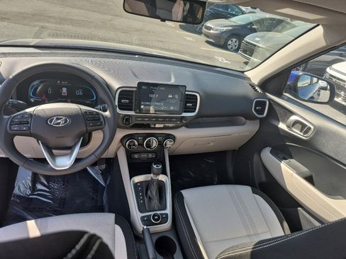 New 2026 Hyundai Venue SEL image 17
