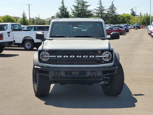 New 2026 Ford Bronco Badlands w/ Wildtrak Package AWD/4WD image 3
