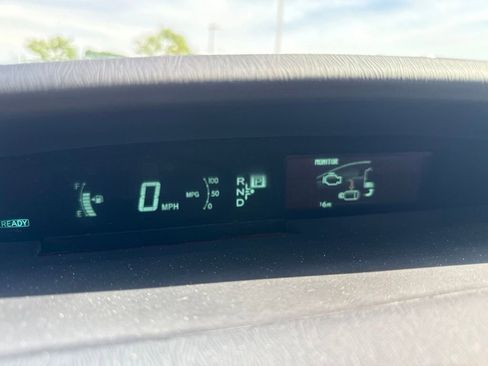 Used 2013 Toyota Prius Two FWD image 12