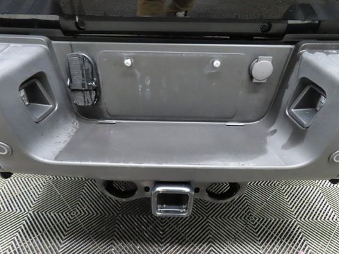 Used 2024 Ford F350 Lariat w/ Black Appearance Package image 46