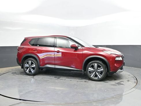 Used 2022 Nissan Rogue Platinum w/ Head-Up Display Package AWD/4WD image 5