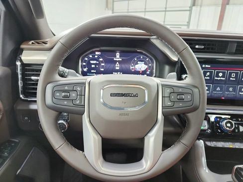 Used 2026 GMC Sierra 1500 Denali w/ Denali Reserve Package AWD/4WD image 24