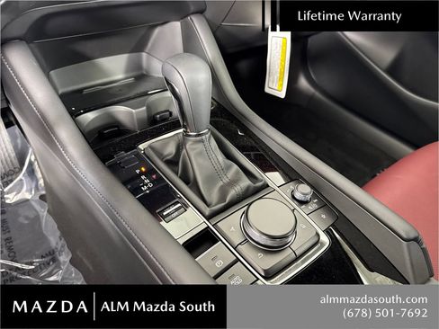 New 2026 MAZDA MAZDA3 Hatchback w/Premium Plus Pkg AWD/4WD image 31