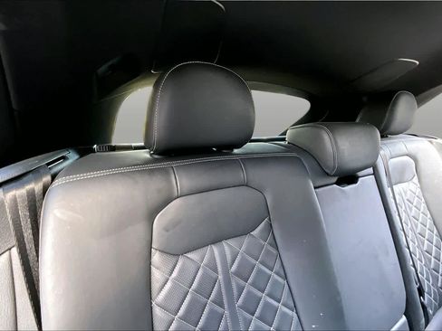 Used 2023 Audi SQ8 Prestige AWD/4WD image 19