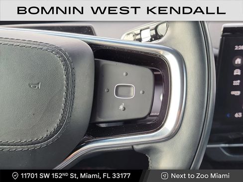 Used 2024 Lincoln Nautilus Reserve w/ Equipment Group 202A image 18