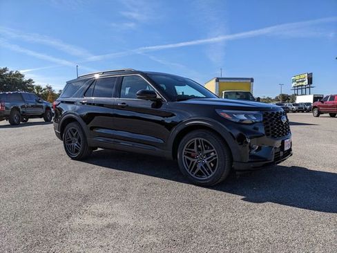 New 2026 Ford Explorer ST w/ Sun And Sound Package image 2