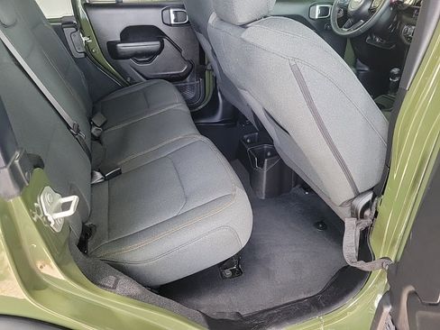 Used 2024 Jeep Wrangler Sport S image 39