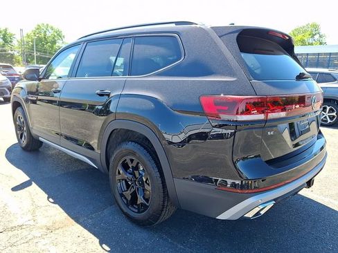 New 2026 Volkswagen Atlas Peak Edition AWD/4WD image 3