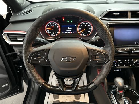 Used 2023 Chevrolet TrailBlazer RS w/ Technology Package image 23