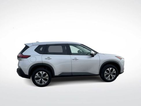 Used 2023 Nissan Rogue SV image 9