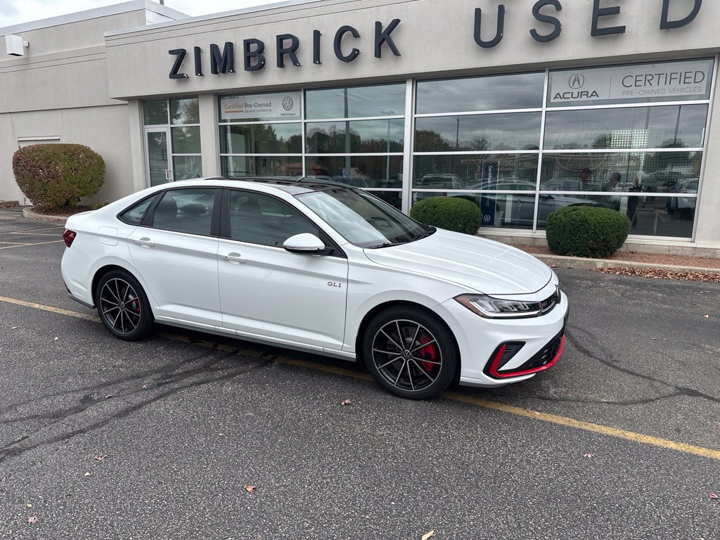 Used 2026 Volkswagen Jetta GLI Autobahn FWD image 2