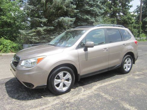 Used 2014 Subaru Forester 2.5i Premium w/ All-Weather Package AWD/4WD image 26