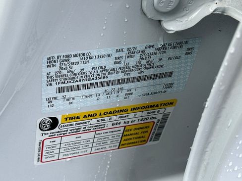 Used 2024 Ford Expedition Max Limited image 28