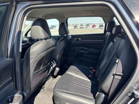 Used 2024 Kia Sorento S FWD image 24