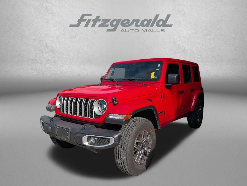 Used 2026 Jeep Wrangler Unlimited Sahara AWD/4WD image 3