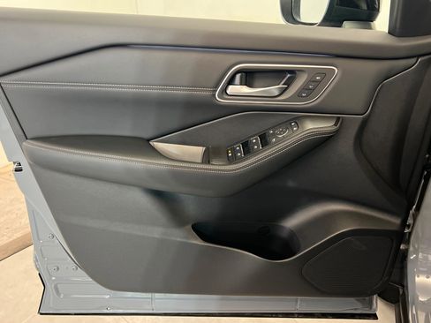 New 2026 Nissan Rogue Platinum w/ Platinum Premium Package image 14