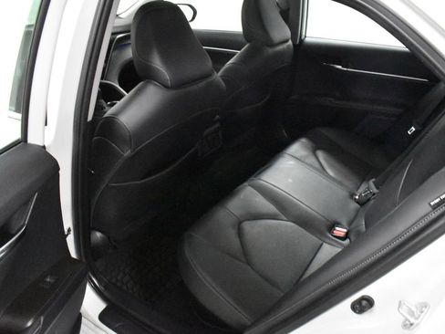 Used 2022 Toyota Camry XSE w/ Cold Weather Package image 15