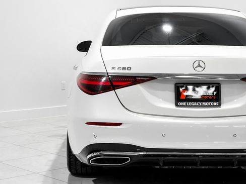 Used 2022 Mercedes-Benz S 580 4MATIC Sedan image 43