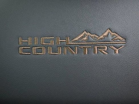 Used 2026 Chevrolet Silverado 2500 High Country w/ Technology Package AWD/4WD image 37