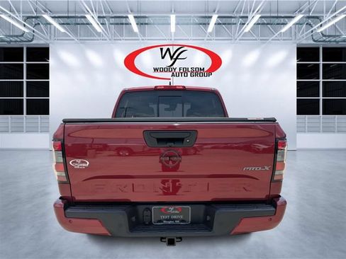 Used 2022 Nissan Frontier Pro-X RWD image 4
