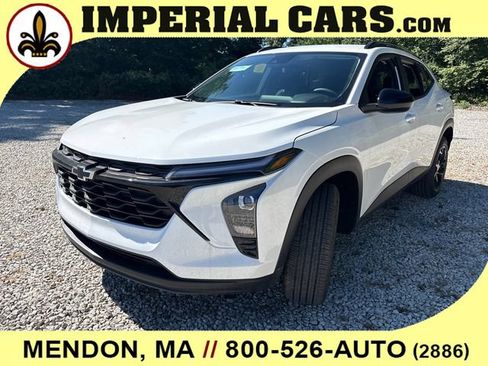 New 2026 Chevrolet Trax LT w/ Driver Confidence Package FWD image 5