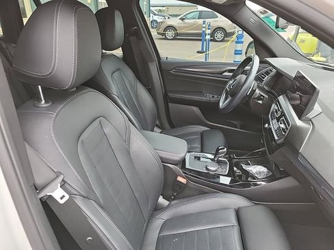 Used 2024 BMW X3 xDrive30i w/ Premium Package image 3