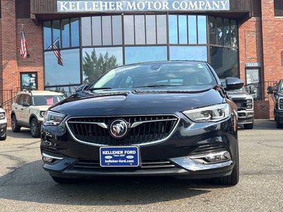 Used 2019 Buick Regal Essence w/ Driver Confidence Package I