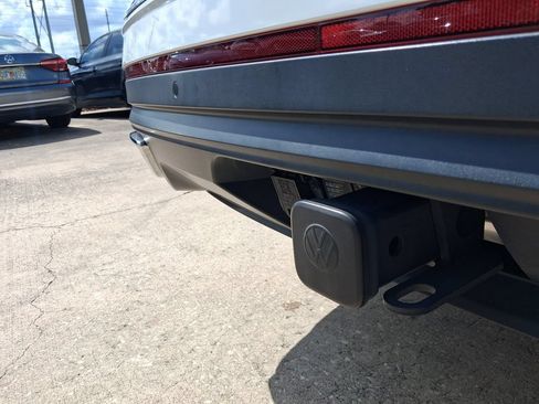 Certified 2023 Volkswagen Atlas SEL AWD/4WD image 41