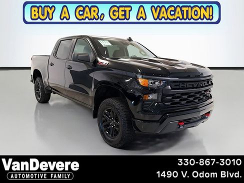 Used 2024 Chevrolet Silverado 1500 Custom Trail Boss AWD/4WD image 1