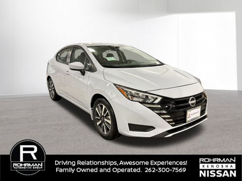 New 2025 Nissan Versa SV w/ Trunk Package image 3