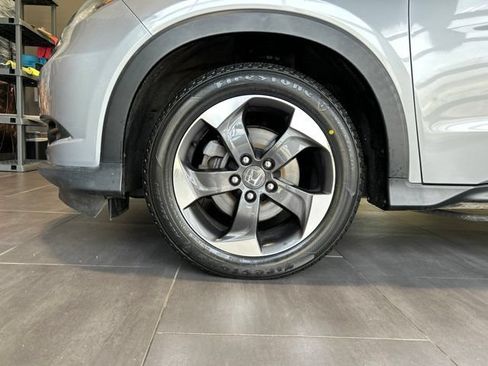 Used 2018 Honda HR-V EX-L image 40