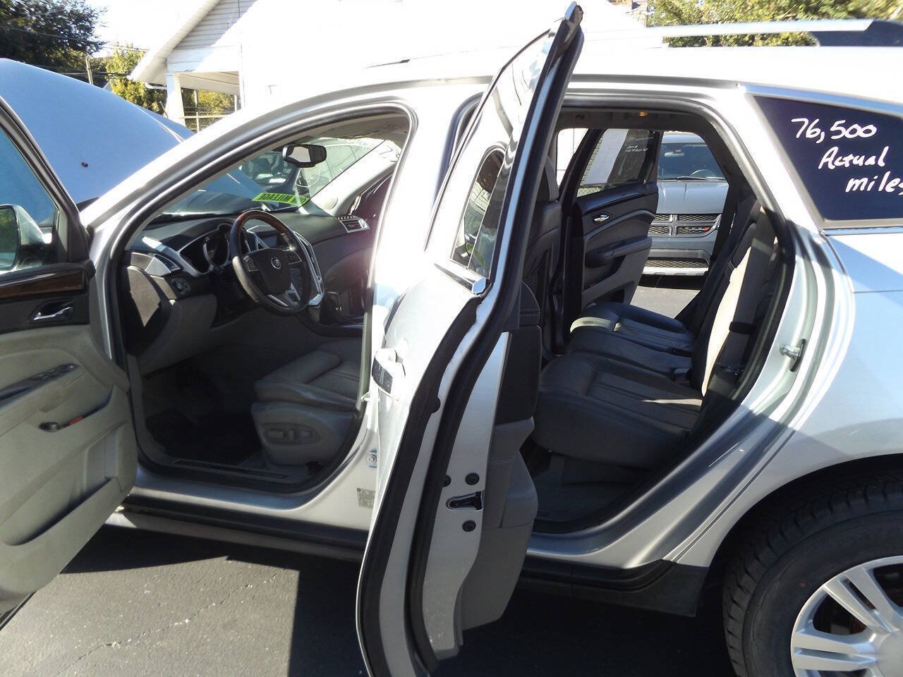 Used 2010 Cadillac SRX Luxury FWD image 11