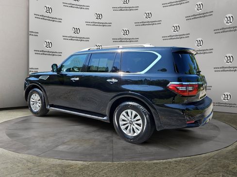 Used 2024 Nissan Armada SV image 3