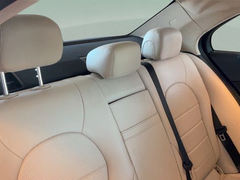 Used 2020 Mercedes-Benz C 300 4MATIC Sedan image 43