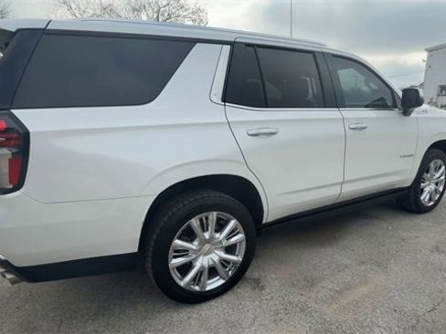 Certified 2022 Chevrolet Tahoe High Country w/ Premium Package image 8